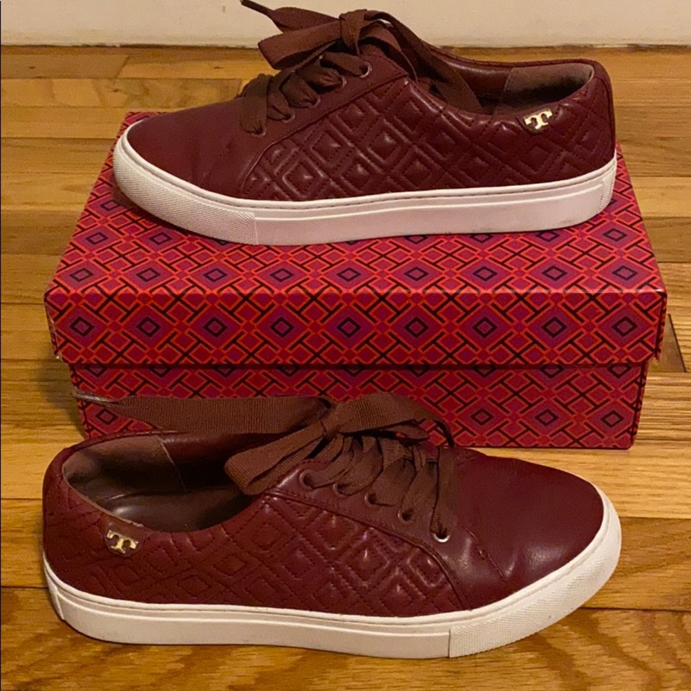 TORY BURCH MARION QUILTED LEATHER LACE UP SNEAKERS